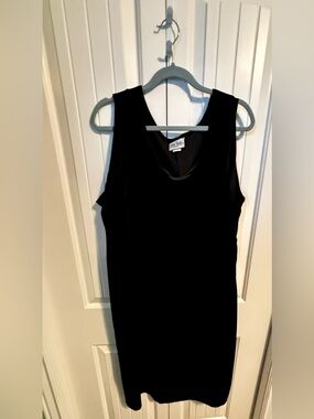 Delta Burke Black Velvet Dress